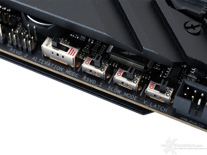 ASUS ROG CROSSHAIR X670E EXTREME 6. Caratteristiche peculiari 4