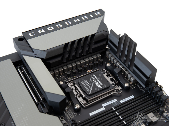 ASUS ROG CROSSHAIR X670E EXTREME 4. Vista da vicino - Parte seconda 1