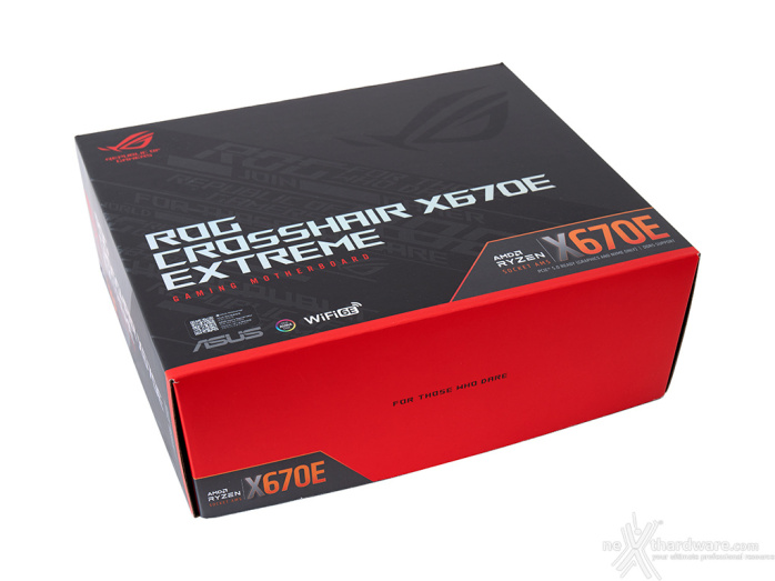 ASUS ROG CROSSHAIR X670E EXTREME 2. Packaging & Bundle 1