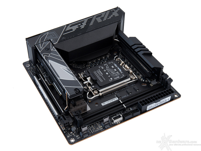 ASUS ROG STRIX Z790-I GAMING WIFI 3. Vista da vicino 1