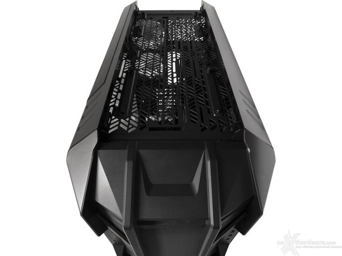 Cooler Master HAF 700 2. Esterno 8