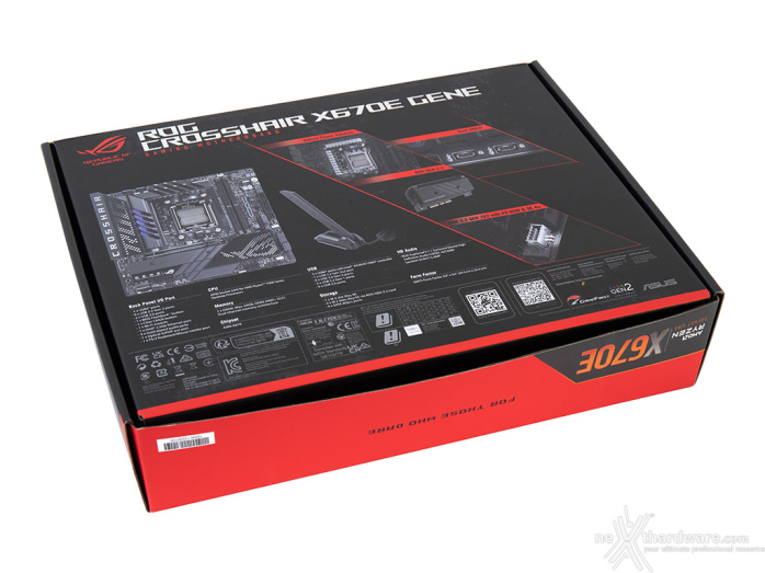 ASUS ROG CROSSHAIR X670E GENE 2. Packaging & Bundle 2