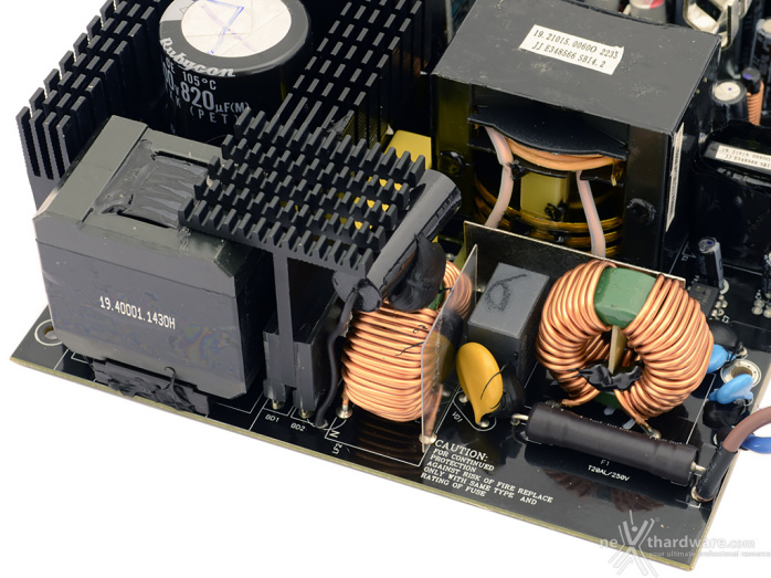 Thermaltake Toughpower GF3 1650W Gold 5. Componentistica & Layout - Parte seconda 1