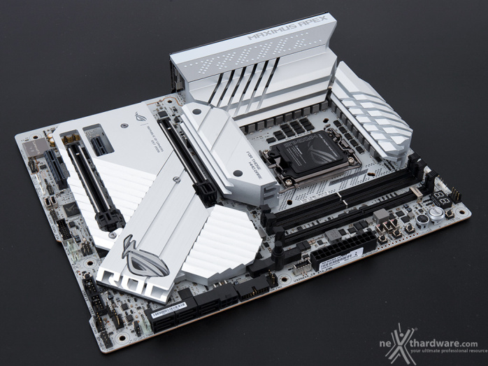 ASUS ROG MAXIMUS Z790 APEX 3. Vista da vicino 1