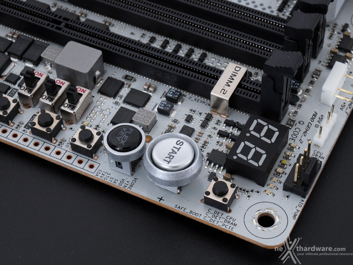 ASUS ROG MAXIMUS Z790 APEX 6. Caratteristiche peculiari 1