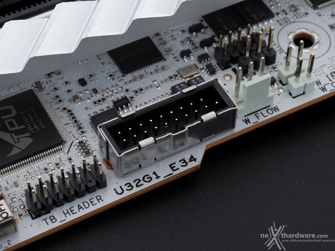 ASUS ROG MAXIMUS Z790 APEX 5. Connettività 15