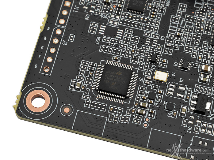 ZOTAC GeForce RTX 4070 Ti AMP Extreme AIRO 4. Layout & PCB 8