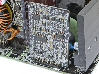 CORSAIR RM1200x SHIFT 5. Componentistica & Layout - Parte seconda 11