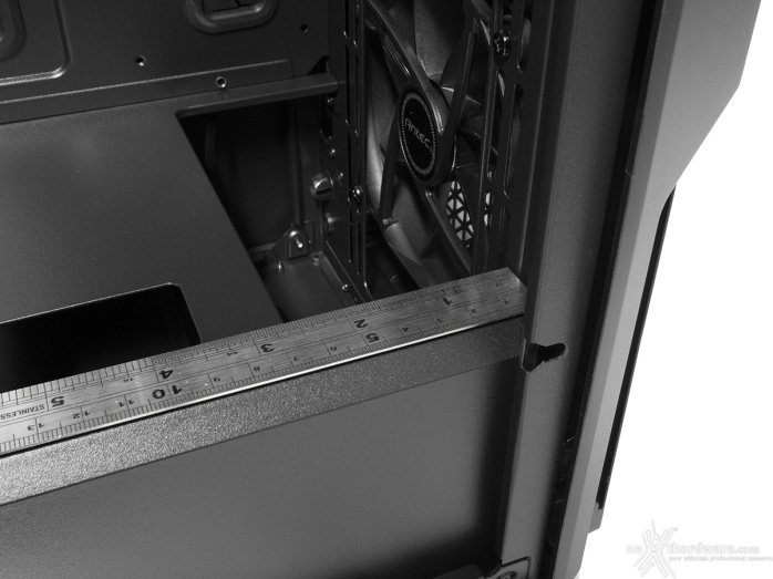ANTEC P20C 3. Interno 6