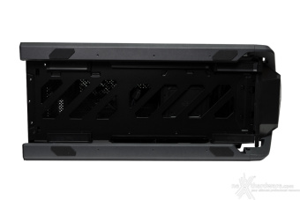ASUS ROG Hyperion GR701 2. Esterno 12