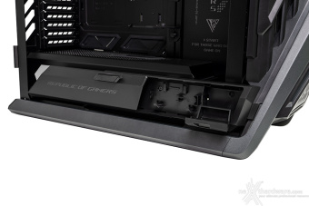 ASUS ROG Hyperion GR701 3. Interno 7
