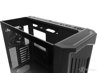 Antec Performance 1 FT 2. Esterno 14
