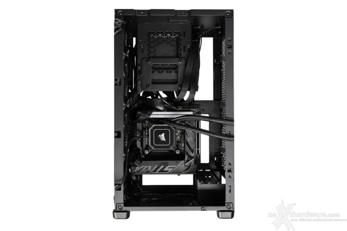 CORSAIR 2000D RGB AIRFLOW 5. Installazione componenti 3