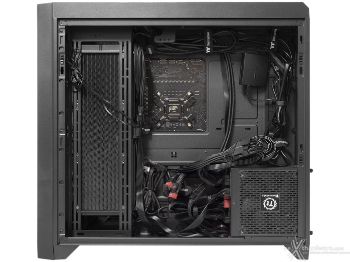 Thermaltake CTE C750 TG ARGB 5. Installazione componenti 5