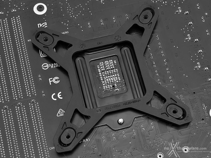 ROG RYUJIN III 360 ARGB 4. Installazione 2