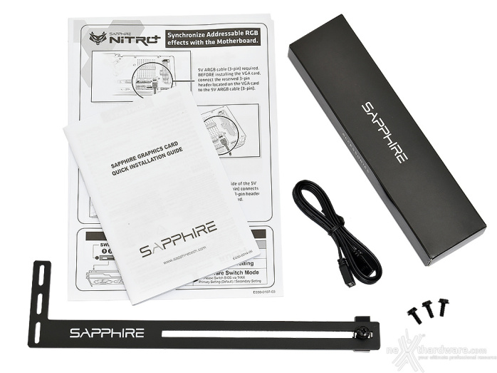 SAPPHIRE NITRO+ RX 7800 XT 2. Packaging & Bundle 5