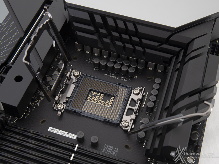 ASUS ROG MAXIMUS Z790 DARK HERO 3. Vista da vicino 8