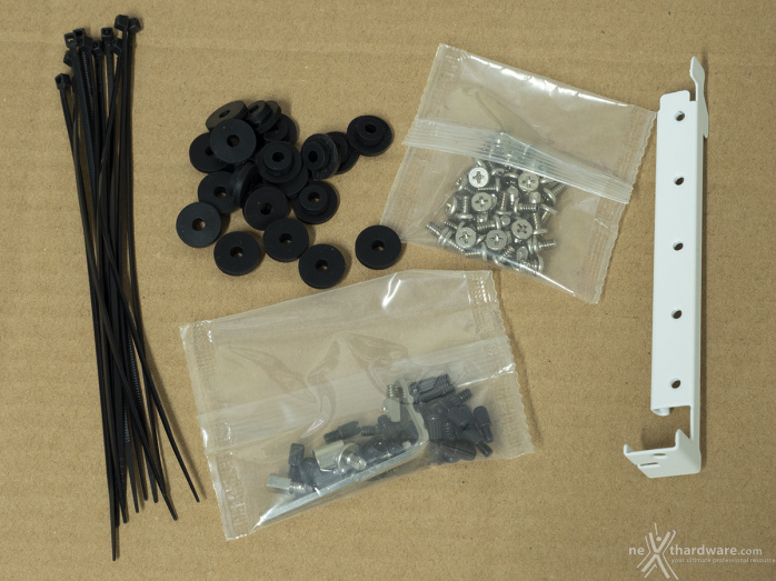 Cooler Master Qube 500 Flatpack 1. Packaging 7