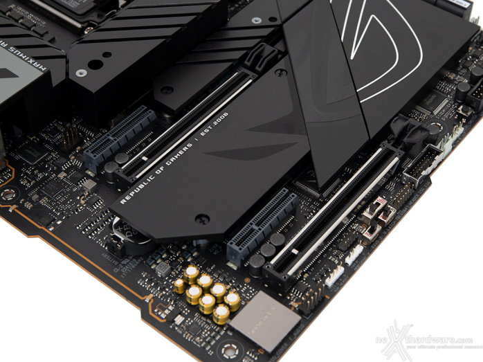 ASUS ROG MAXIMUS Z790 APEX ENCORE 4. Vista da vicino - Parte seconda 8