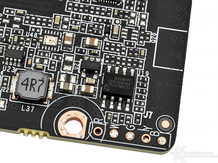 ZOTAC GeForce RTX 4070 Ti SUPER Trinity Black 4. Layout & PCB 11