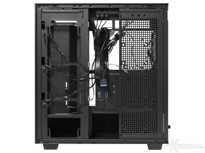 Sharkoon Rebel C50 RGB 3. Interno 7