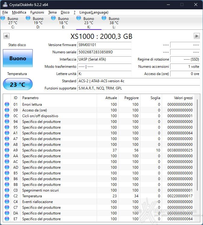 Kingston XS1000 2TB 3. Firmware e capacità 1