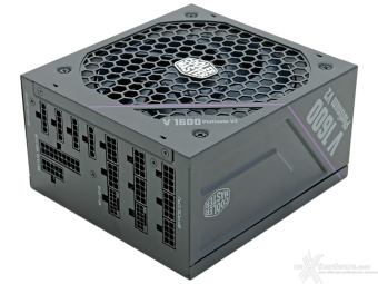 Cooler Master V Platinum 1600 V2 2. Visto da vicino 1