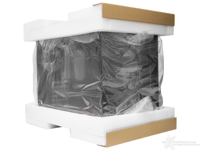 Antec C5 1. Packaging & Bundle 3