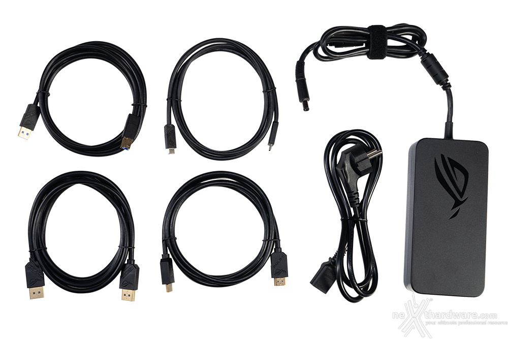 ASUS ROG Swift OLED PG32UCDM 1. Packaging & Bundle 9