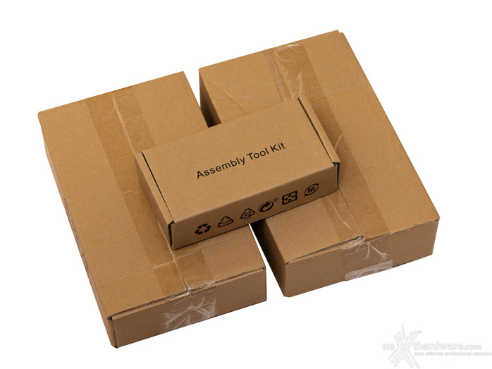CORSAIR TC500 LUXE 1. Packaging & Bundle 5