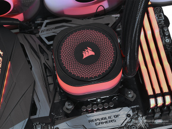 CORSAIR iCUE LINK TITAN 360 RX RGB 5. Installazione 9