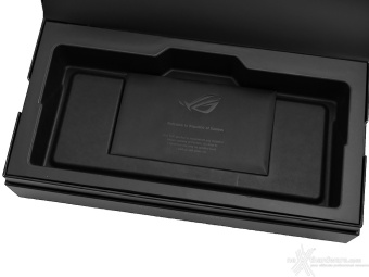 ASUS ROG Azoth Extreme 1. Packaging & Bundle 6