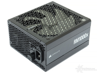 CORSAIR RM1000x (2024) 2. Visto da vicino 2