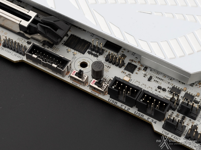 ASUS ROG MAXIMUS Z890 APEX 6. Caratteristiche peculiari 2