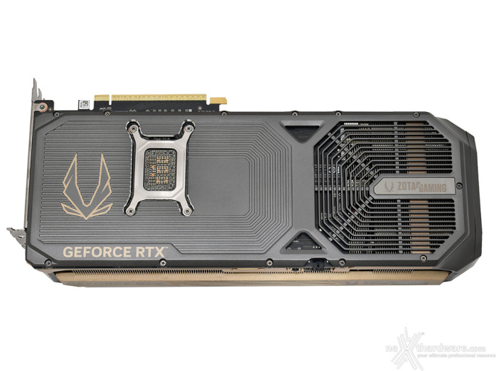 ZOTAC GeForce RTX 5080 AMP Extreme INFINITY 3. Vista da vicino 4