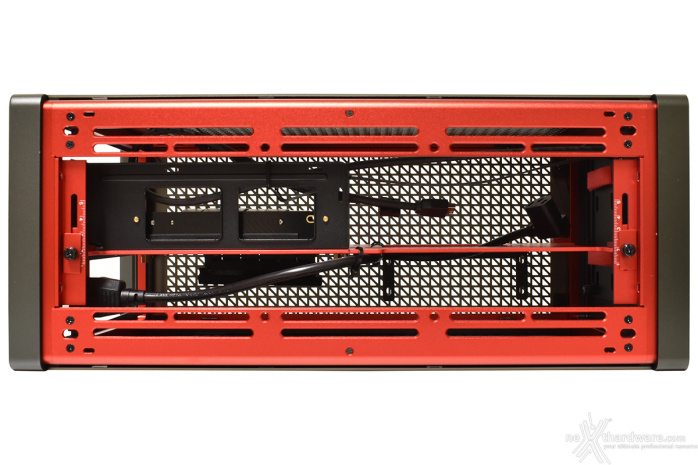 Antec Performance 1 M 2. Esterno 14