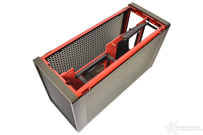 Antec Performance 1 M 2. Esterno 11