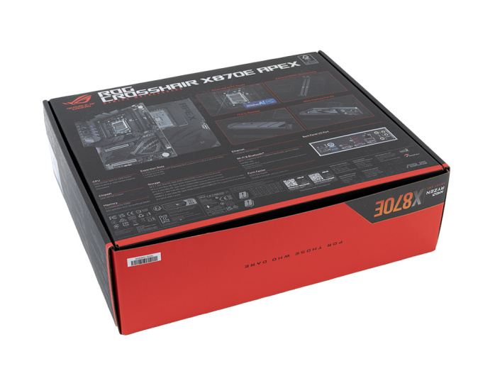 ASUS ROG CROSSHAIR X870E APEX 2. Packaging & Bundle 2