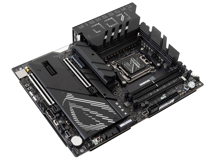 ASUS ROG CROSSHAIR X870E APEX 3. Vista da vicino - Parte prima 1