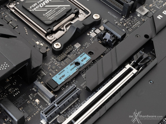 ASUS ROG CROSSHAIR X870E APEX 5. Connettività 3