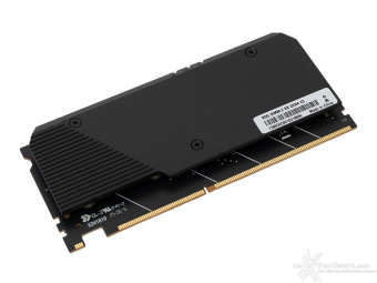 ASUS ROG CROSSHAIR X870E APEX 5. Connettività 9