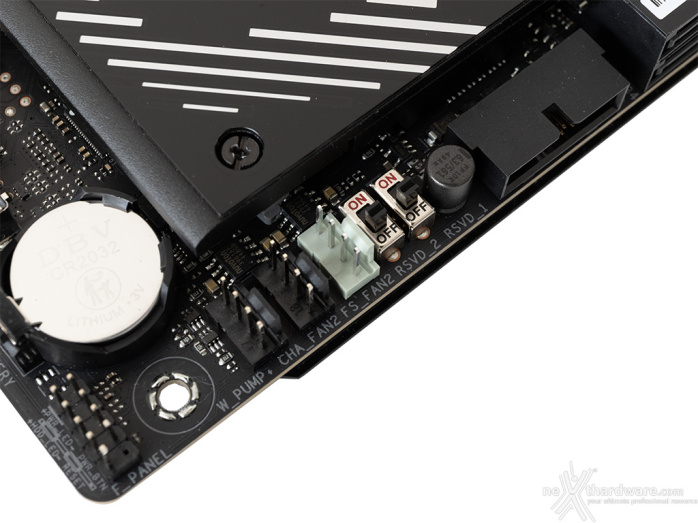 ASUS ROG CROSSHAIR X870E APEX 6. Caratteristiche peculiari 3