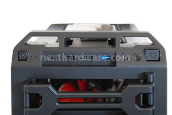 Antec Dark Fleet 85: il Twelve Hundred in veste gaming 4. Segni particolari 3