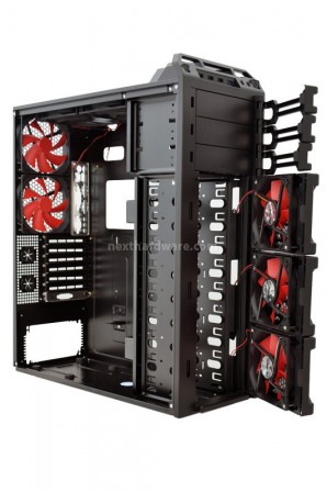 Antec Dark Fleet 85: il Twelve Hundred in veste gaming 3. Visto da vicino - Interno 4