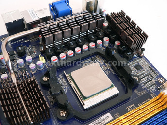AMD: Tutte le nuove CPU 4 e 6 Core 1. Sapphire PC-AM3RS890G 3