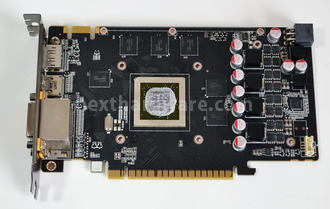 Zotac GeForce GTX 550 Ti : Day One 2. Vista da vicino: PCB e GPU 3