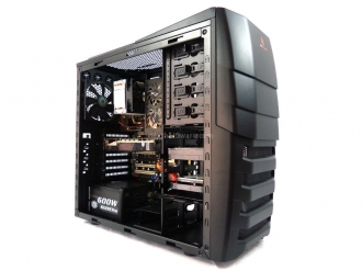 CM Storm Enforcer 5. Montaggio componenti 1
