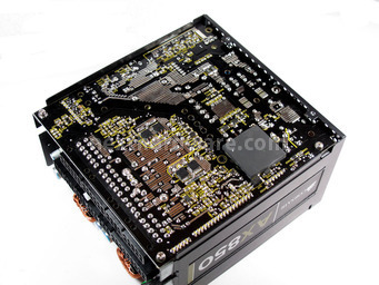 Corsair AX-850 4. Interno: componentistica & layout 14