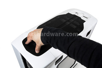 Corsair Graphite 600T Special Edition White : Anteprima Italiana 3. Visto da vicino - Esterno - Seconda Parte 8