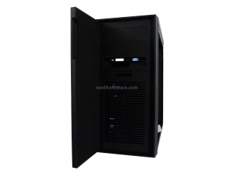 Cooler Master Silencio 550 3. Visto da Vicino - Frontale 1